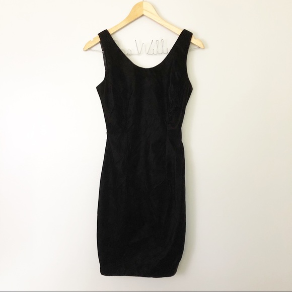 Jessica McClintock Dresses & Skirts - Jessica McClintock Vintage Black Velvet Dress